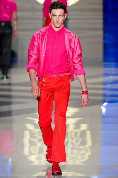Look 31